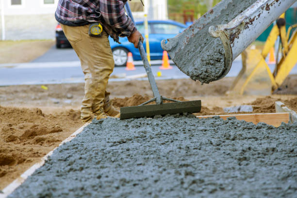 Best Concrete Repair Services  in Saucier, MS